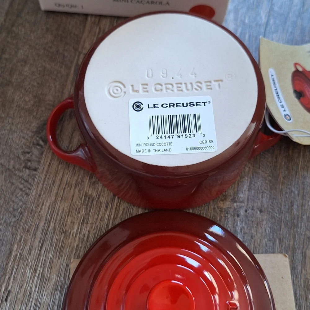 Le Creuset Red Mini Cocotte - Picture 3 of 8